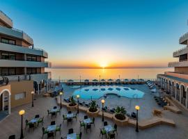 Radisson Blu Resort, Malta St. Julian's, курортний готель у місті Сент-Джуліанс