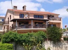Apartments and rooms with parking space Icici, Opatija - 7881