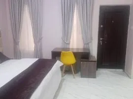 Captivating 1-Bed Studio in Sapele