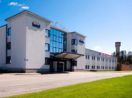Sports Hotel, hotelli kohteessa Valmiera