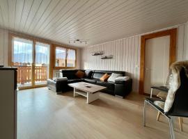 Chalet Diana - Spacious flat - Village core - South facing - Ski-in/Ski-out, hotel in Bettmeralp