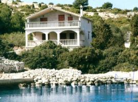 Secluded fisherman's cottage Cove Dragisina, Kornati - 12150، مكان عطلات للإيجار في Pristanišće