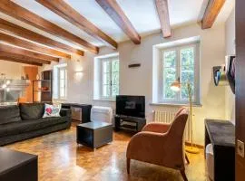 Piazza Napoleone Lovely Central Apartment