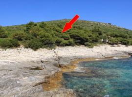 Secluded fisherman's cottage Cove Ripisce, Dugi otok - 394, hotel v destinaci Brbinj