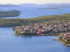 Family friendly seaside apartments Grebastica, Sibenik - 15170
