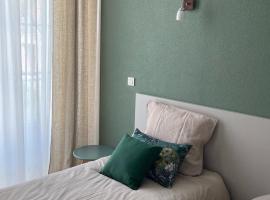La Rose des vents, hotel con estacionamiento en Saint-Symphorien-de-Marmagne