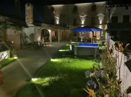 Apartments and rooms with parking space Loborika, Pula - 12983