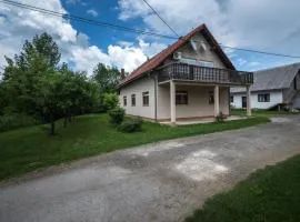 Apartments with parking space Smoljanac, Plitvice - 14979