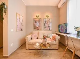 SWEET BLOSSOM - Lovely 1BR Apt in the City Center