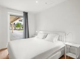 VibeStudio 405 - Central - AC - Licensed - Parking Nearby