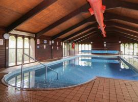 Harcombe House Bungalow 5, bungalow i Newton Abbot