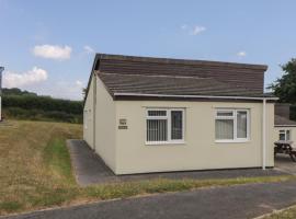 Harcombe House Bungalow 10, bungalow en Newton Abbot