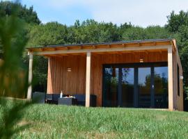 Cabañas Compostela - Cabaña Sarela、サンティアゴ・デ・コンポステーラのキャンプ場