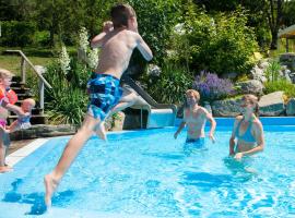 밀슈타트에 위치한 호텔 Familienhotel Post