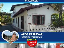 Pousada Joinville, rum i privatbostad i Joinville