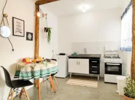 Casas no centro com o sossego da roça - Hospedado por Casa de Tijolinho
