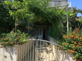 Apartments by the sea Viganj, Peljesac - 633, Hotel in Viganj