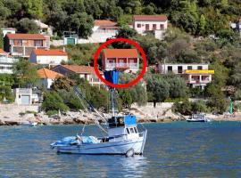 Apartments by the sea Brna, Korcula - 574, hotel in Smokvica