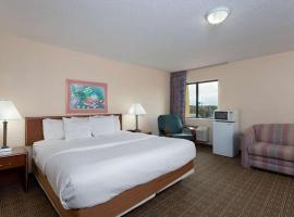 Norwood Inn & Suites Indianapolis East Post Drive, hotel near Lucas Oil Stadium, Indianapolis