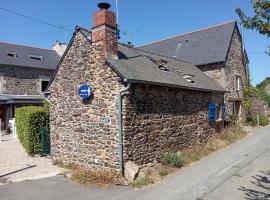 Maisonnette et gîte proches de la mer, hotel v mestu Plouha