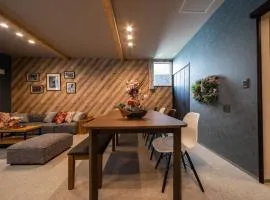 The PLAZA HOTEL S4W12