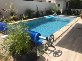 Maison LILOMEL, hotel v destinaci Sanary-sur-Mer