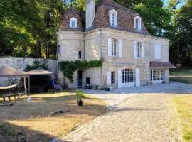 LE MANOIR PARADI