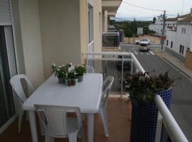 Apartament Franmar, hotel v destinaci Sant Jaume d'Enveja