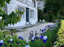 Villa Millepertuis Bagnoles de l'Orne, Hotel in Bagnoles-de-l’Orne