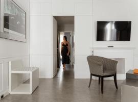 Montenapoleone Suites