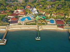 Crystal Flora Beach Resort - Ultimate All Inclusive, ferieanlegg i Beldibi