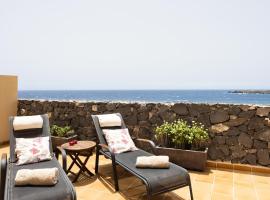 PillowAbroad - Dream sea view terrace Duplex: Poris de Abona şehrinde bir daire