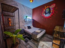 Urban Hostal Bar, hotel i Bucaramanga