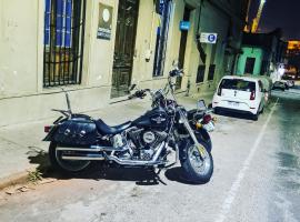 Montevideo Port Hostel, hotel in Montevideo