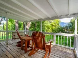 Hopp On Inn Secluded 3BR Home