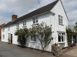 White Cottage Bed and Breakfast