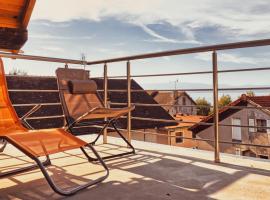 "Au bord du lac" PARKING Lake View, Hotel in Évian-les-Bains