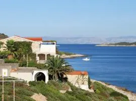 Apartments by the sea Milna, Vis - 2461