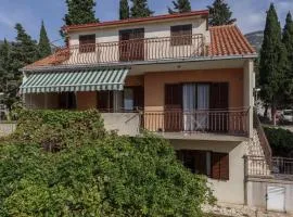 Apartments with WiFi Komiza, Vis - 2420