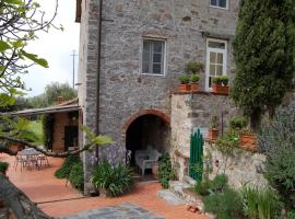 Borgo Bucatra Buonvento – hotel w mieście Chiatri