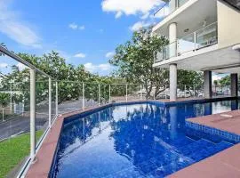 Alta Vista - City View Oasis in the Heart of Darwin