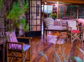 Chui Cottage with tennis facing Mt Kenya & near Ngare Ndare, vacation rental in Timau