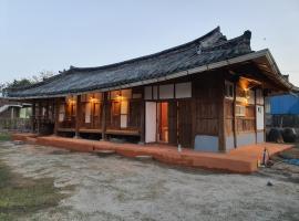 Big Blue House, počitniška nastanitev v mestu Boseong