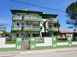 Apartments by the sea Sveti Filip i Jakov, Biograd - 14817