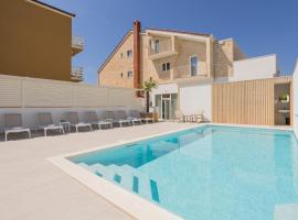 Villa Miki, hotel v destinaci Podstrana