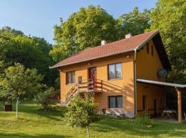 Planinska kuca Rasovo Fruska Gora, holiday home in Sremska Mitrovica