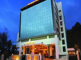Holiday Vista Thekkady a premium hotel near periyar wild life sanctuary with sky view pool