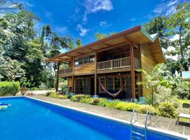 Luxury Villa Panorama Verde Pool House, cottage in Punta Uva