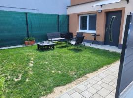 Apartman Ella, Hotel mit Parkplatz in Teplička nad Váhom