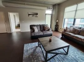 Penthouse Loft In The Flats